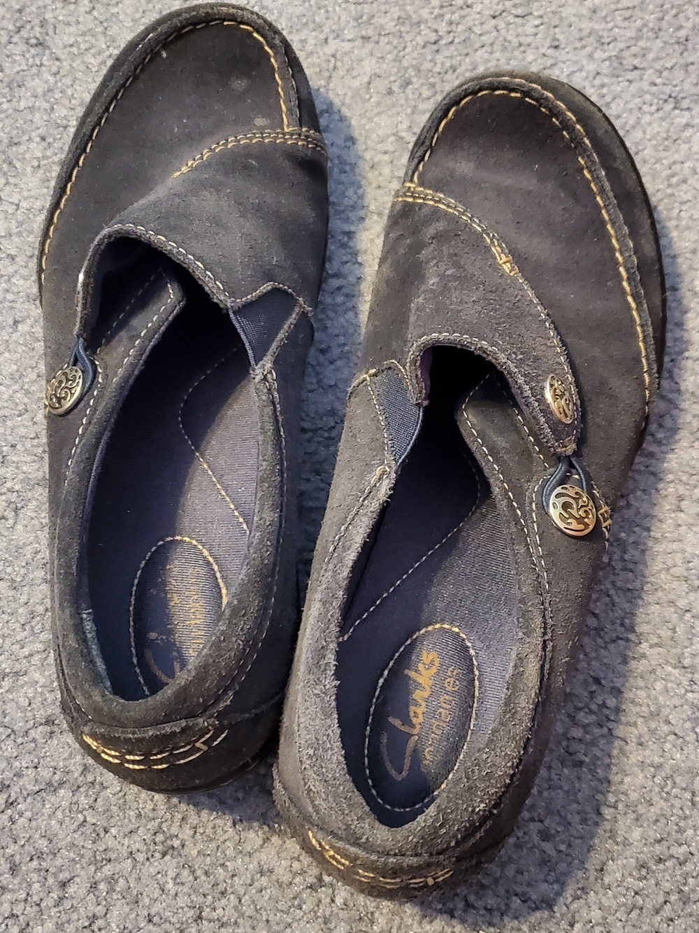 Clarks Navy Blue Suede Size 7.5